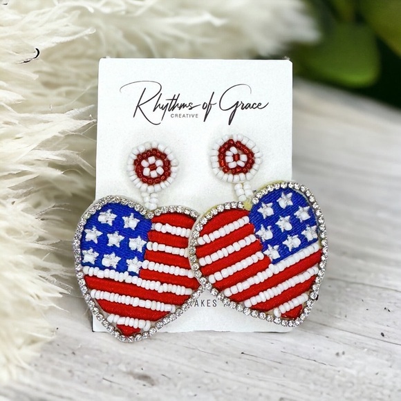 NWT Patriotic Beaded Dangle Earrings - Fourth of July Stars and Stripes - Picture 2 of 3